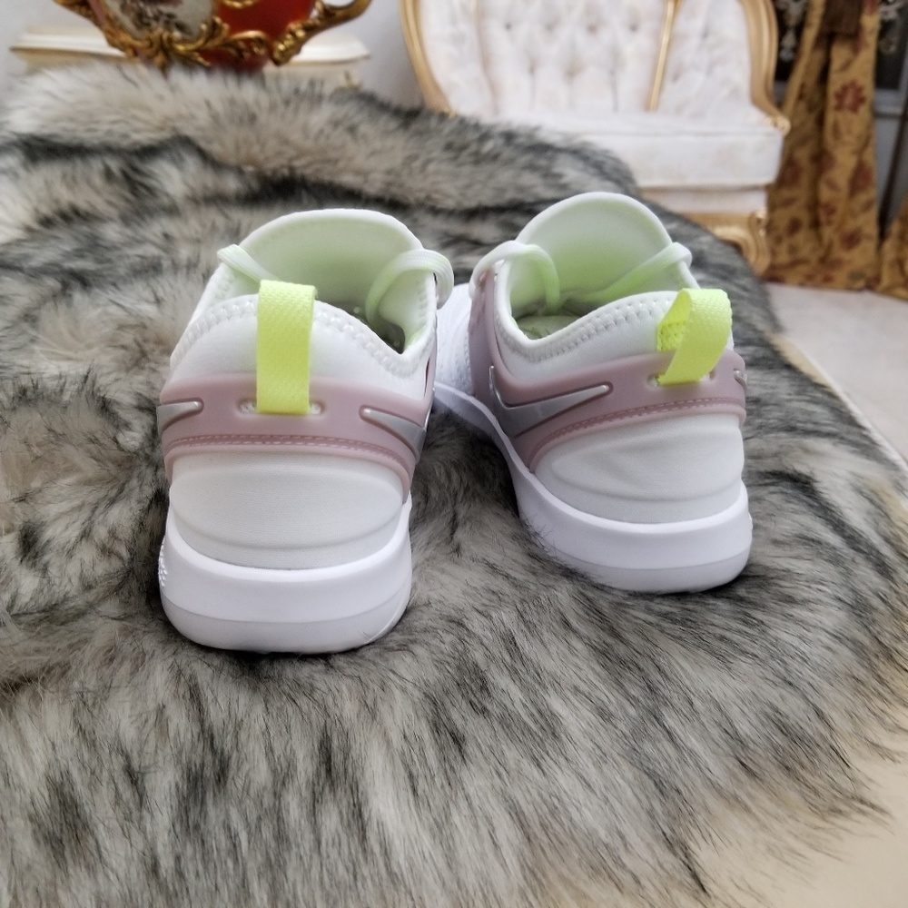 Nike Free TR 7 Women's Training Shoe - Picture 6 of 6